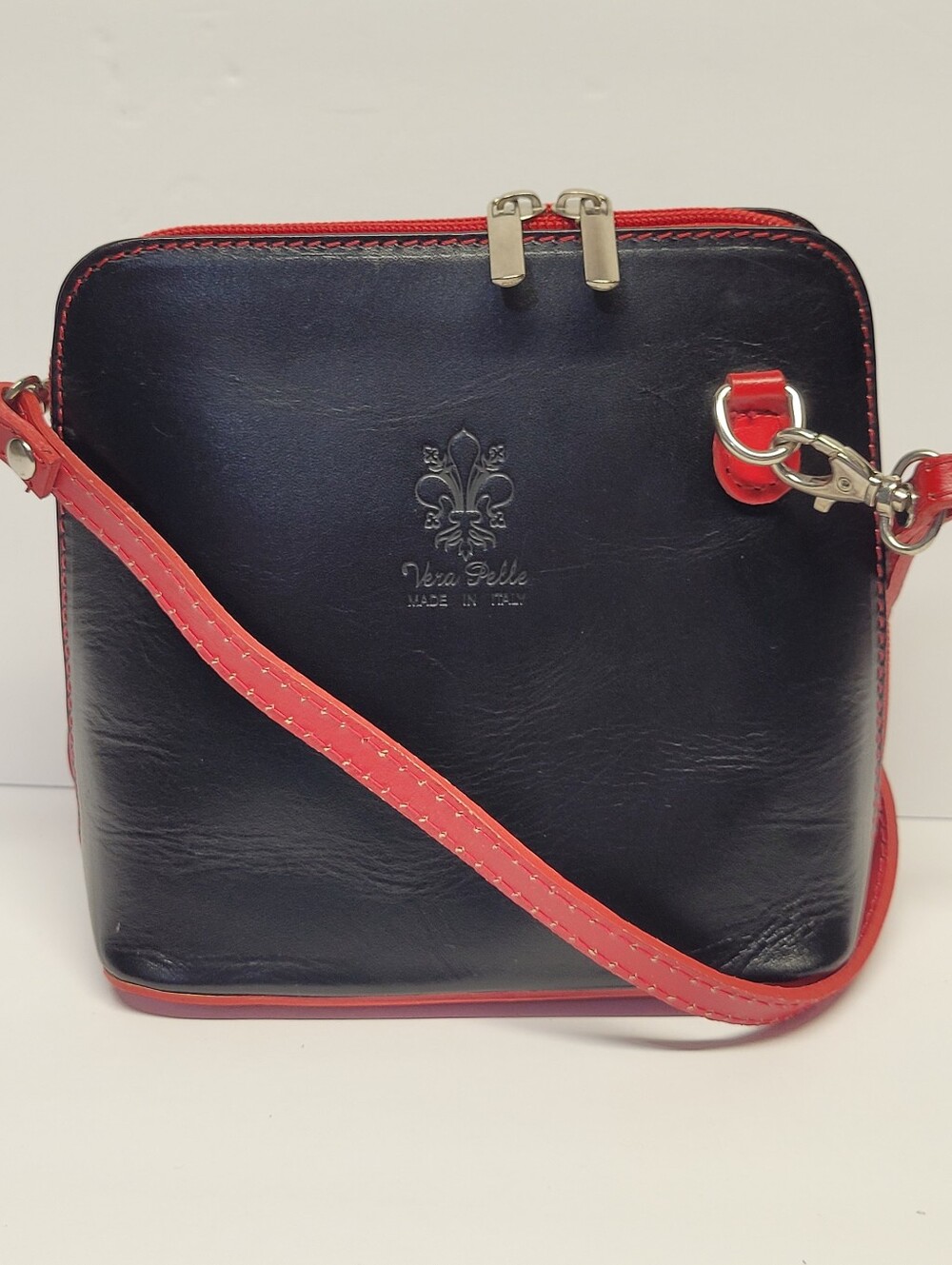 Vera Pelle Black Leather Crossbody with Red Trim